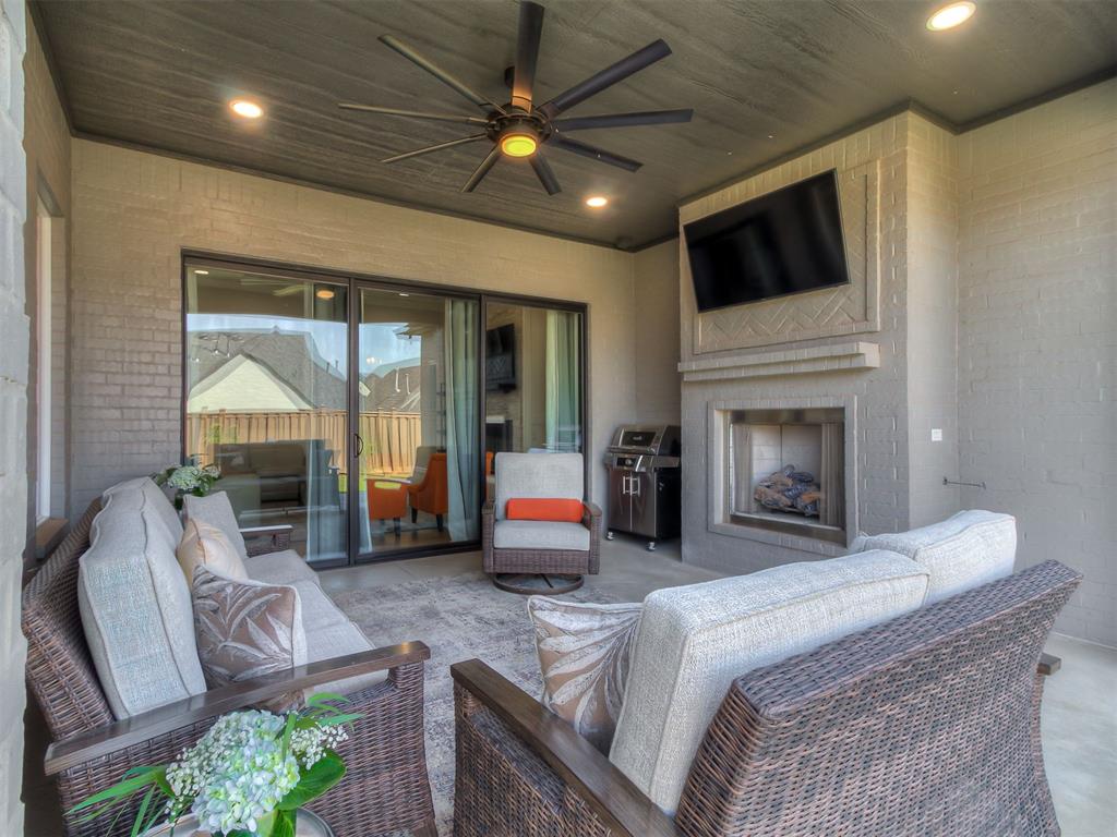 2917 Wood Thrush Way