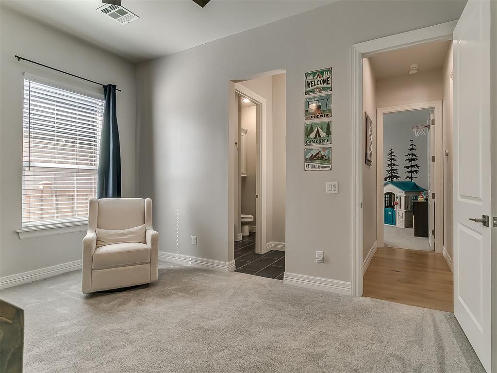 2917 Wood Thrush Way