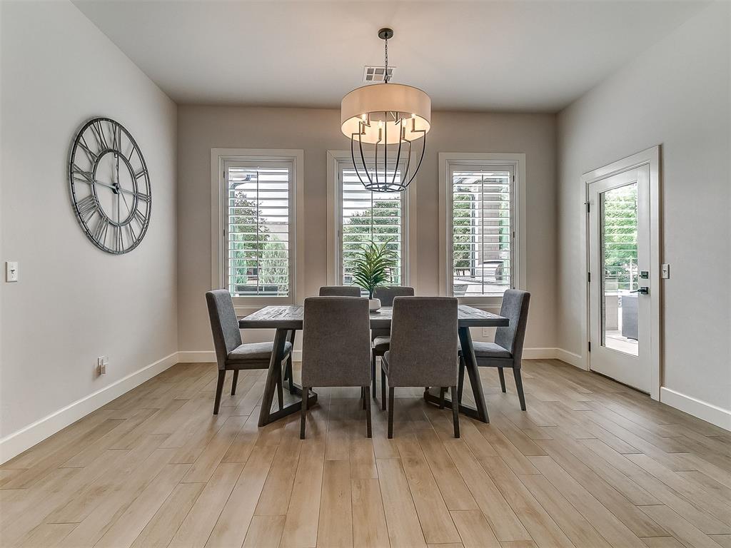 2030 Ladera Lane