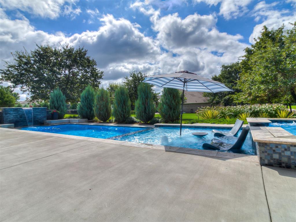 2030 Ladera Lane