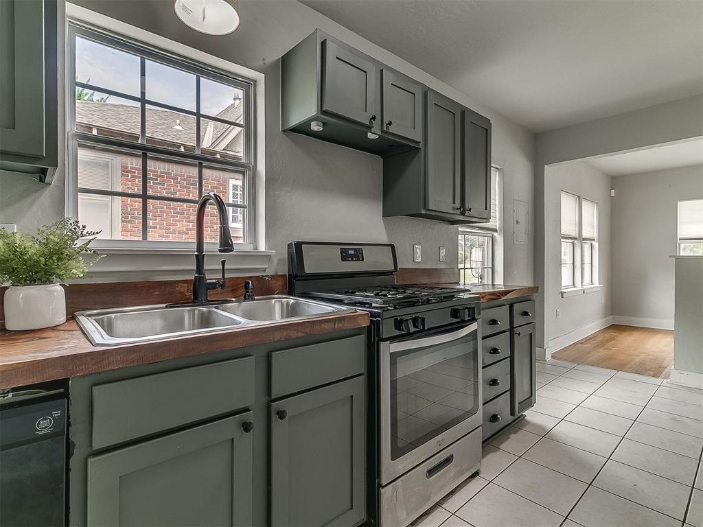 2400 NW 22nd Street
