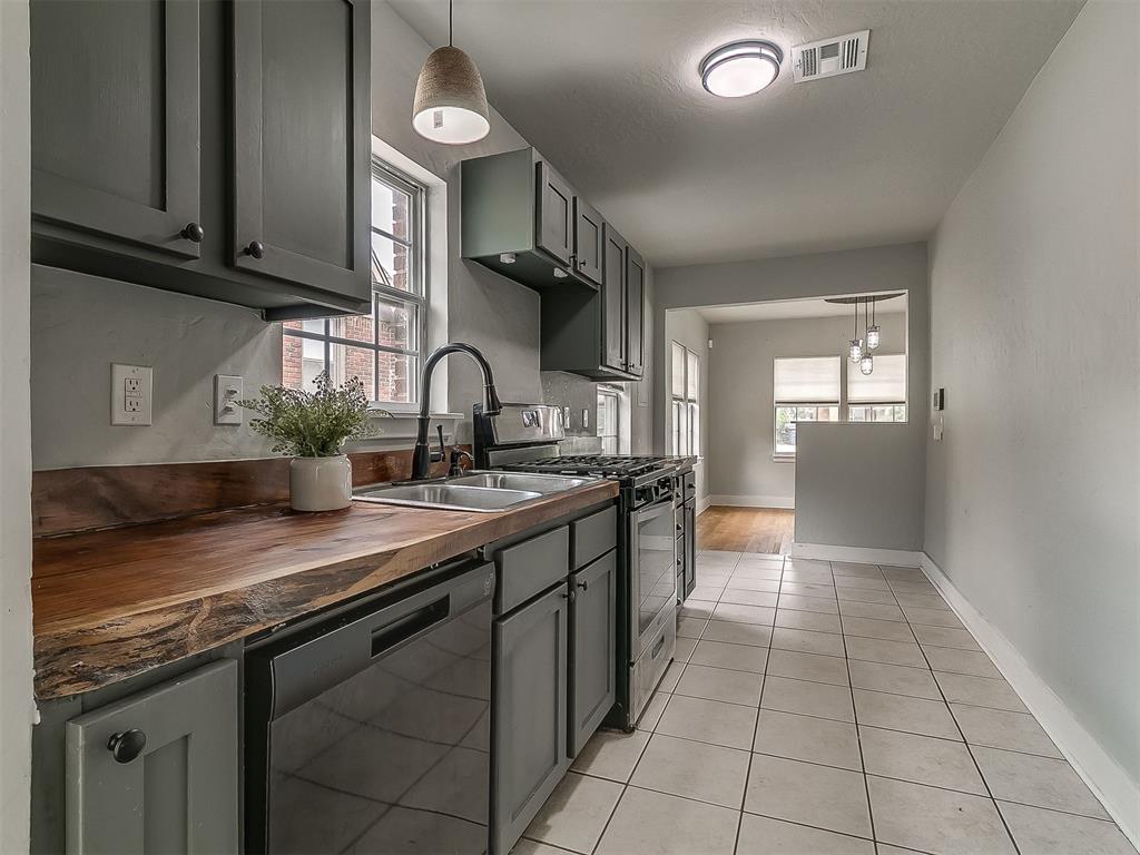 2400 NW 22nd Street