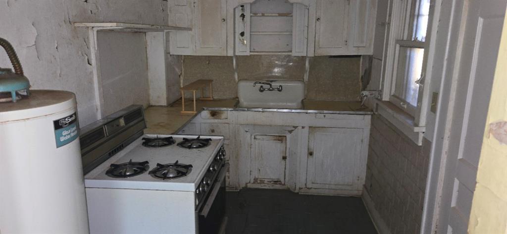 1521 NE 11th Street