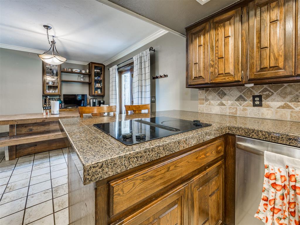 14045 Apache Drive