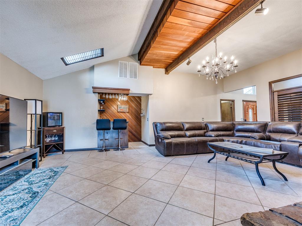 14045 Apache Drive