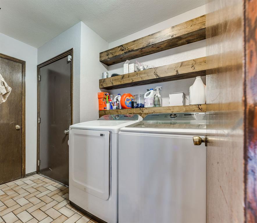 14045 Apache Drive