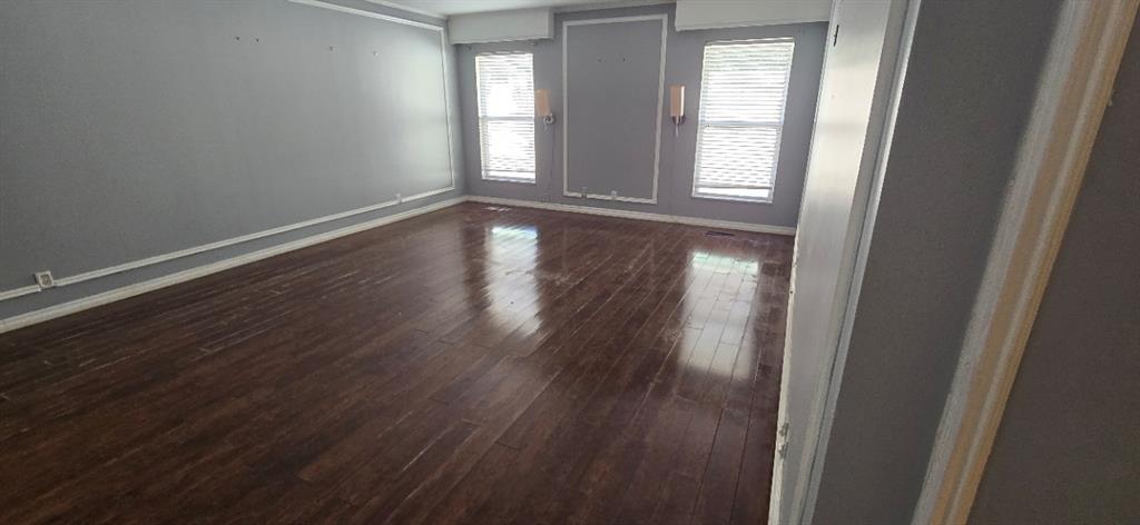 6345 Glenbrook Court