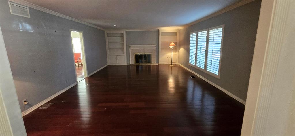 6345 Glenbrook Court