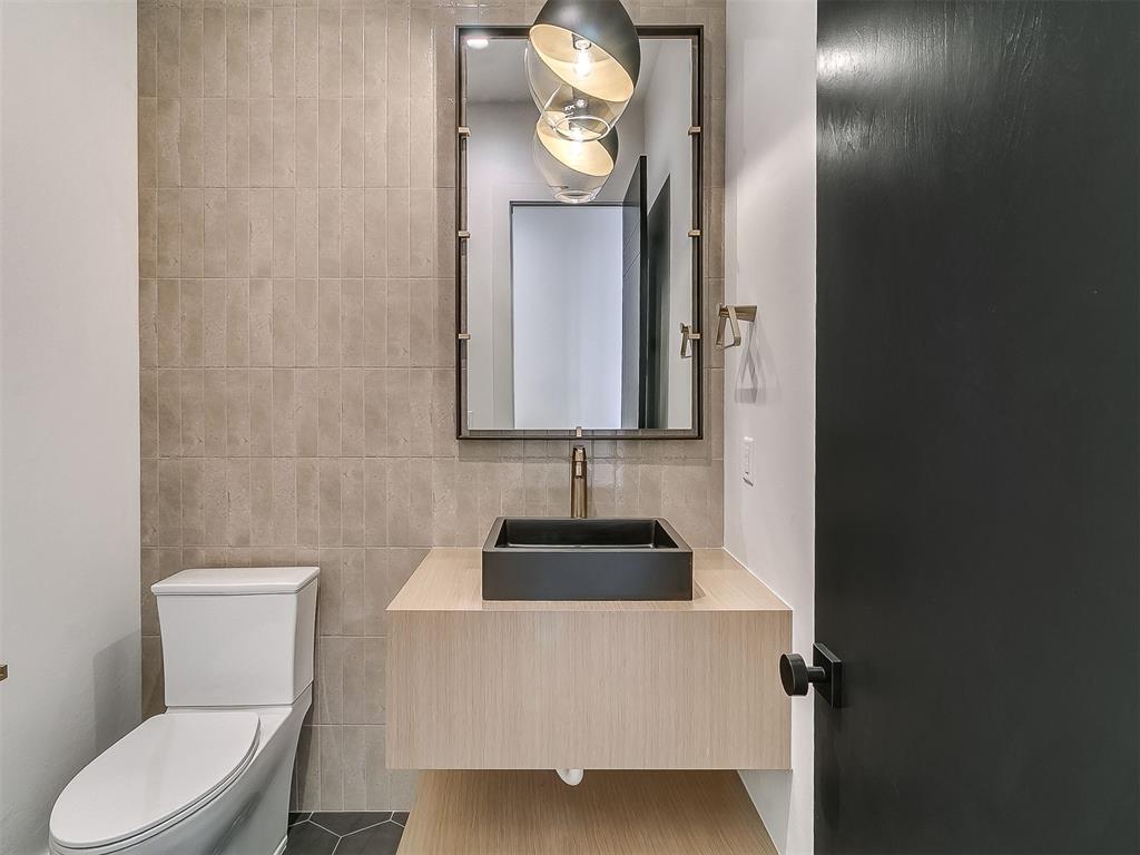 6308 NW 150th Terrace