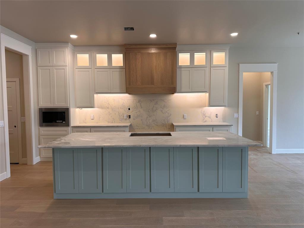 4304 Ravenscourt Lane