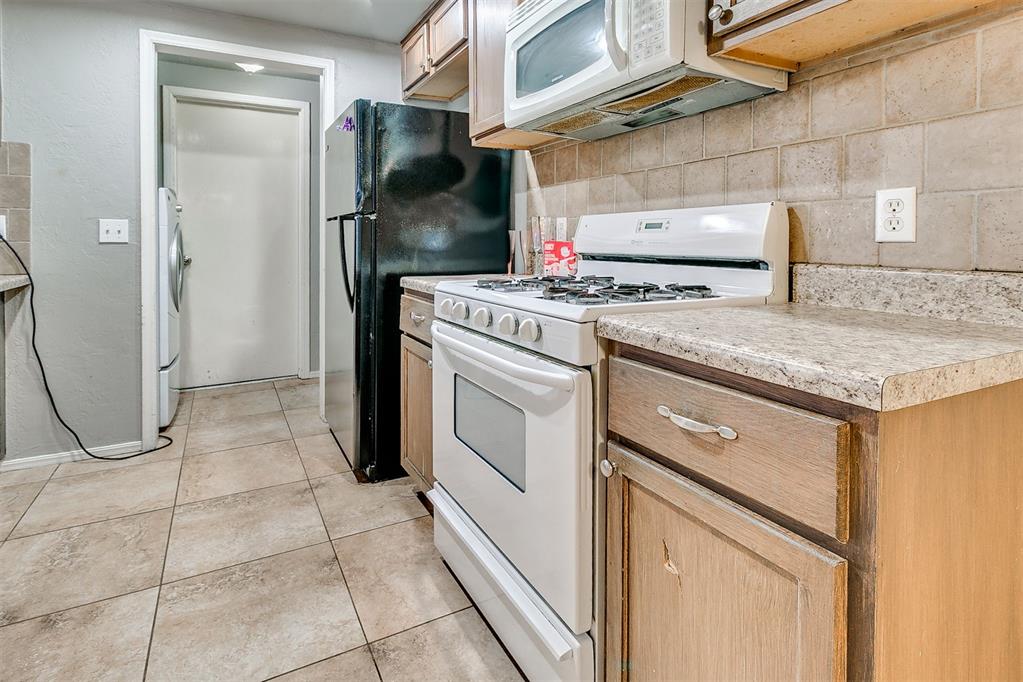 8309 S Brookline Avenue