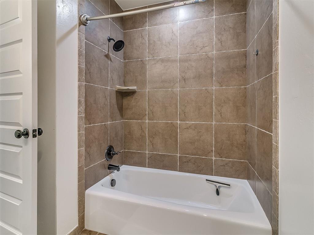 5017 Tower Bridge Court