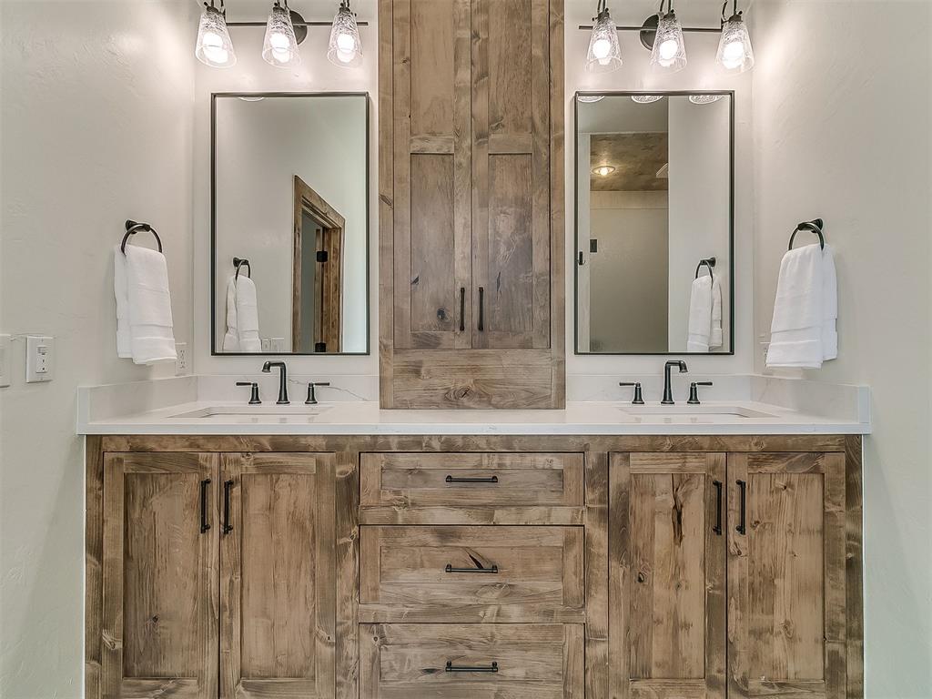 5017 Tower Bridge Court