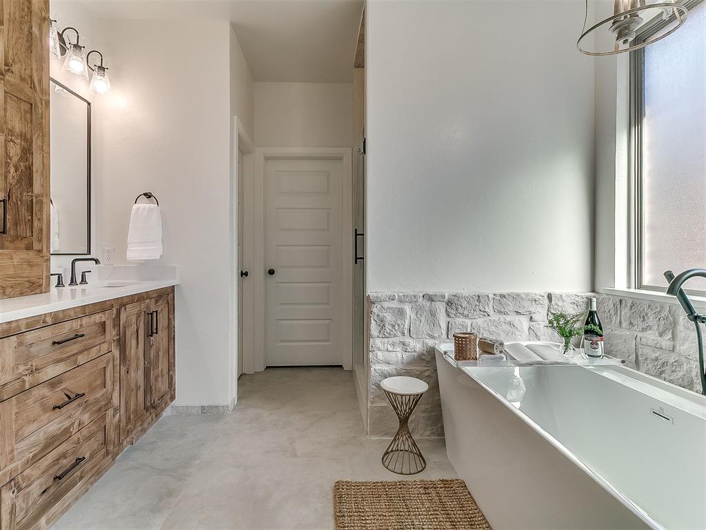 5017 Tower Bridge Court