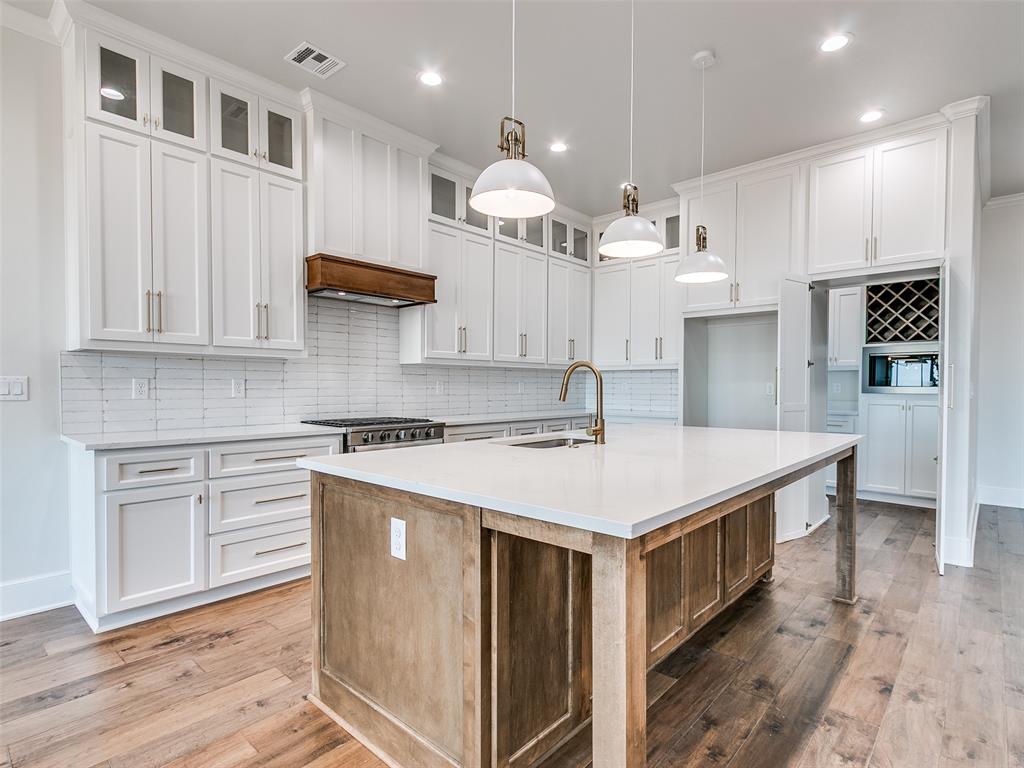 4559 Red Cedar Avenue