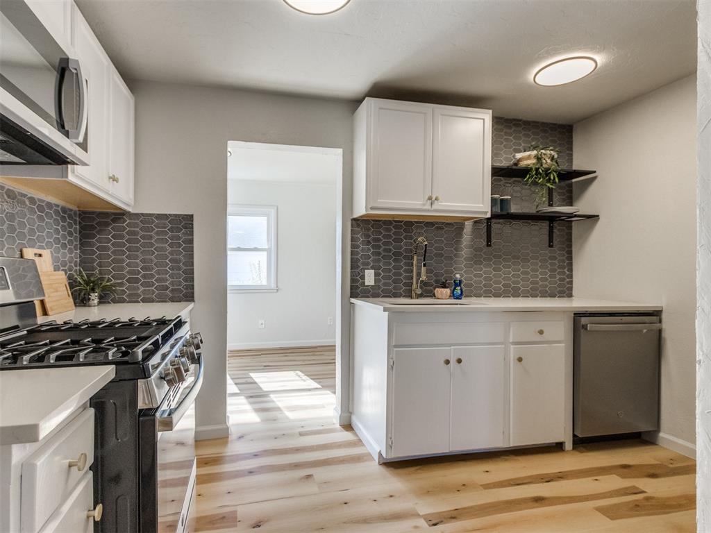 315 W Toronto Avenue