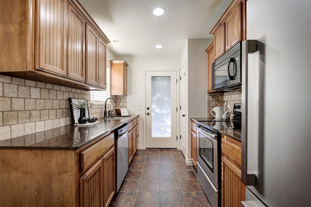 2712 NW 186th Street