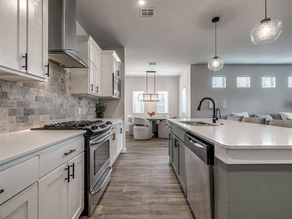 11125 SW 32nd Street