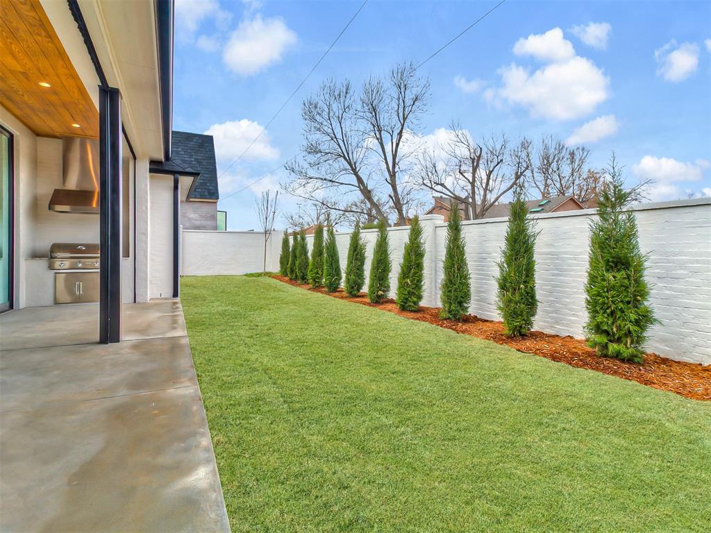 909 NW 157th Terrace