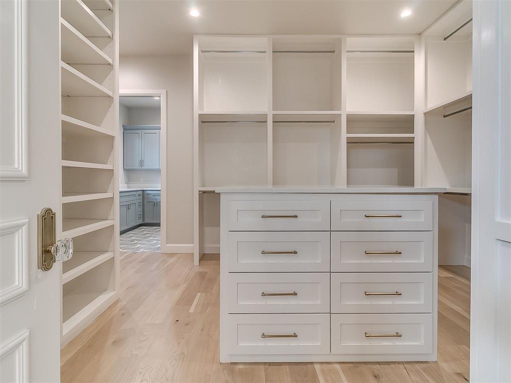 909 NW 157th Terrace