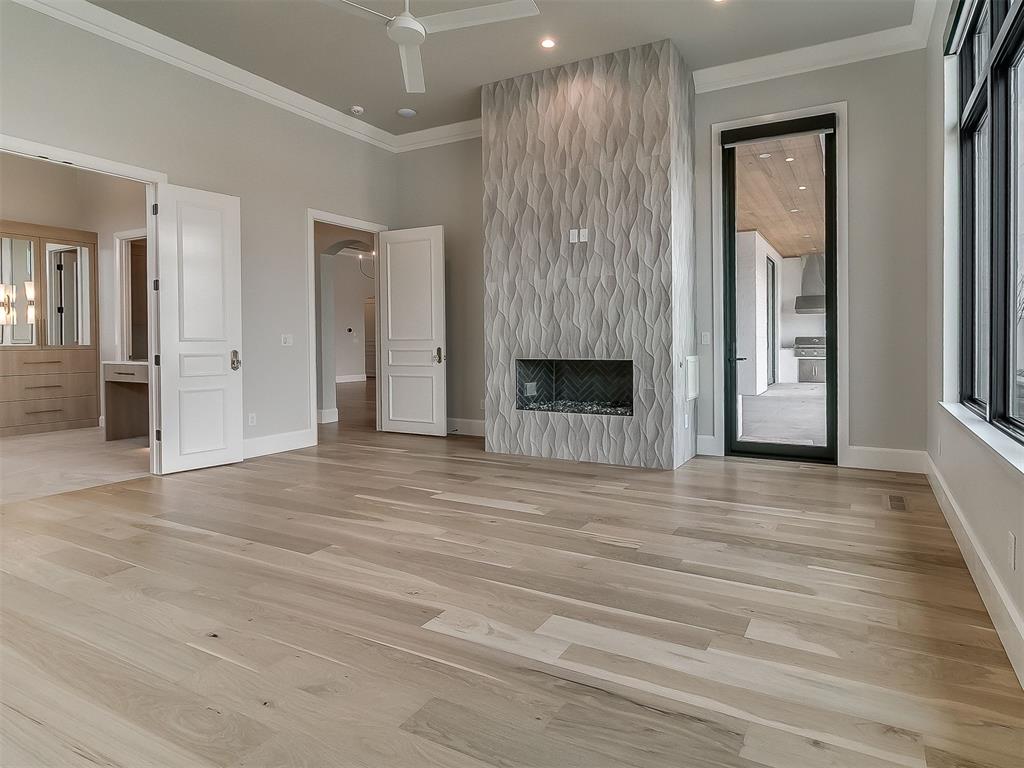 909 NW 157th Terrace