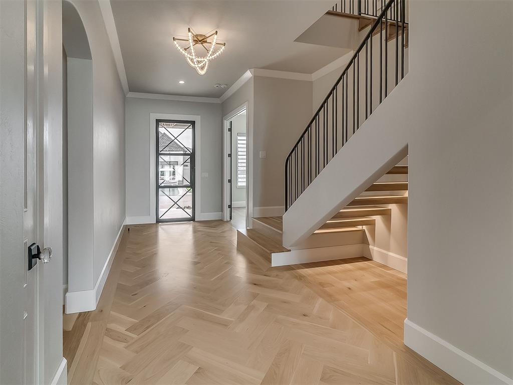 909 NW 157th Terrace