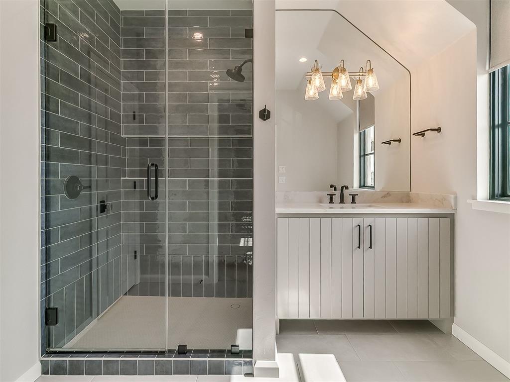 909 NW 157th Terrace