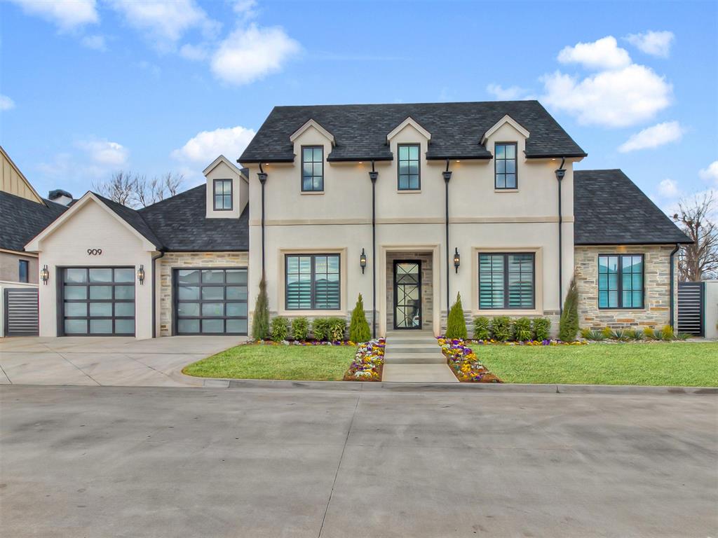 909 NW 157th Terrace