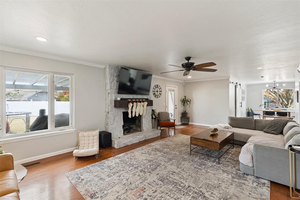 6217 N Drexel Boulevard