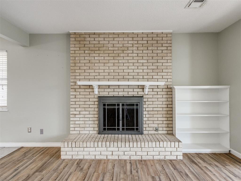 2920 N Alexander Lane