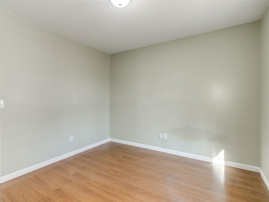 2920 N Alexander Lane