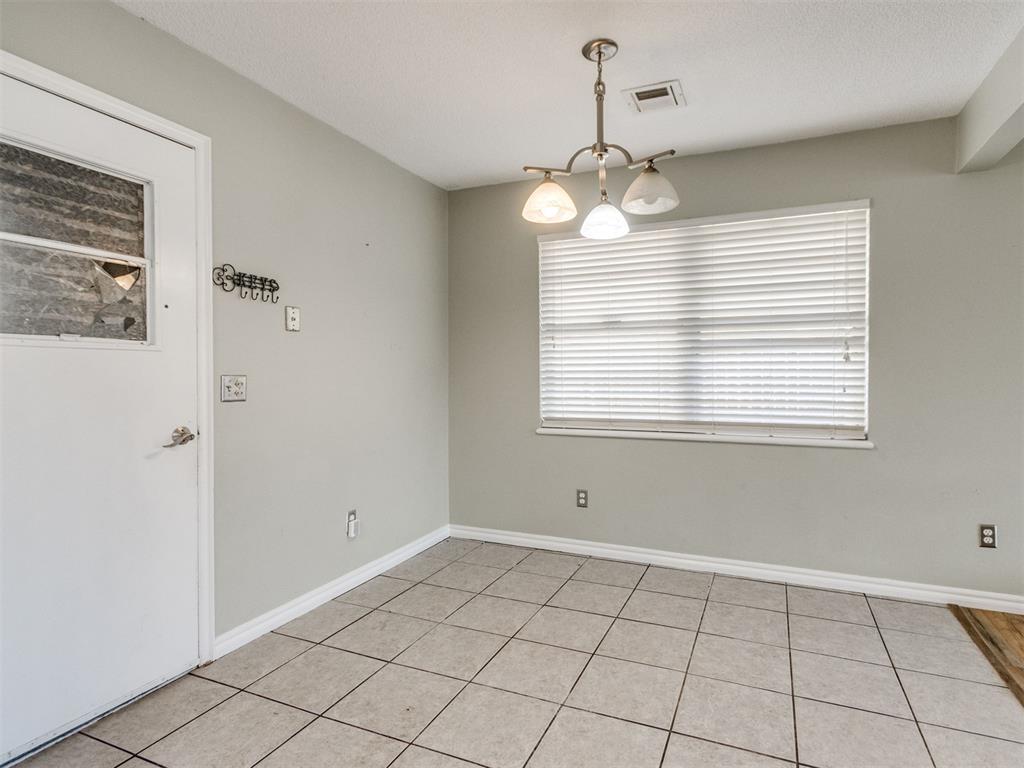 2920 N Alexander Lane