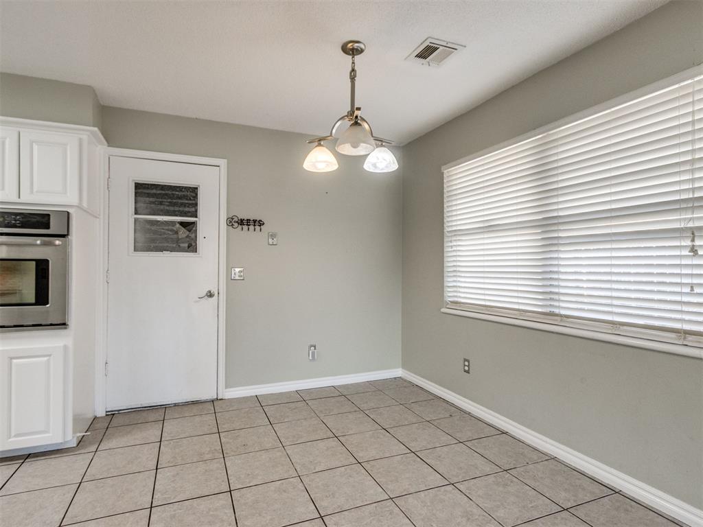 2920 N Alexander Lane