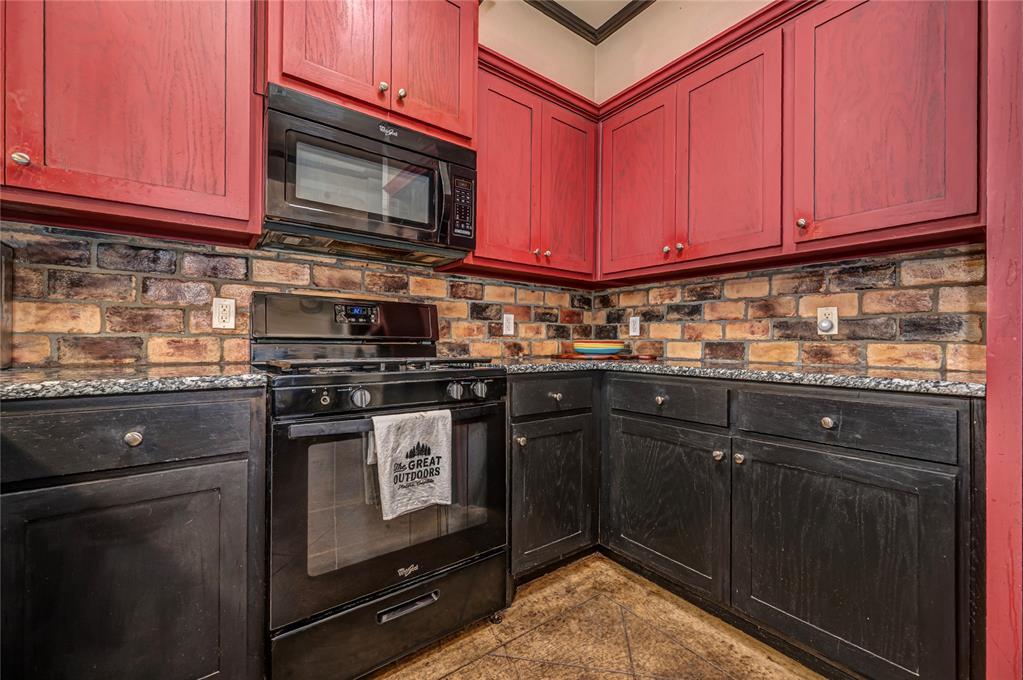 4921 NW 164TH Terrace