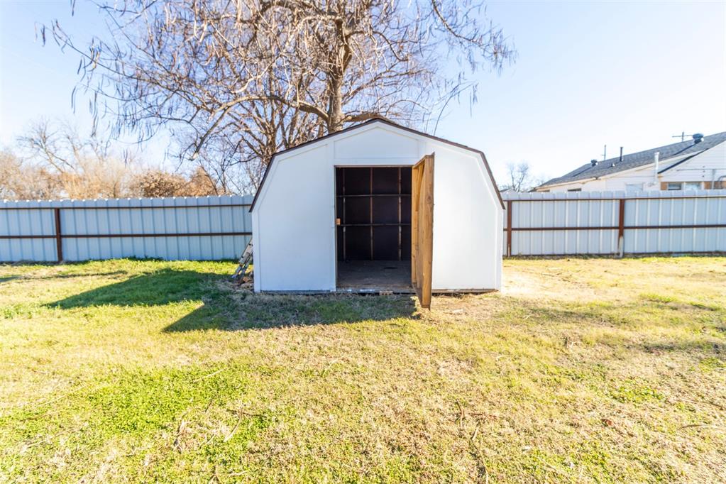 4001 Pearl Way