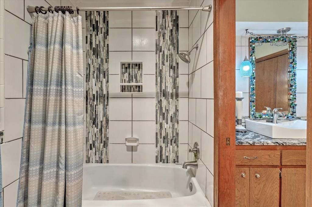 1007 Mockingbird Lane