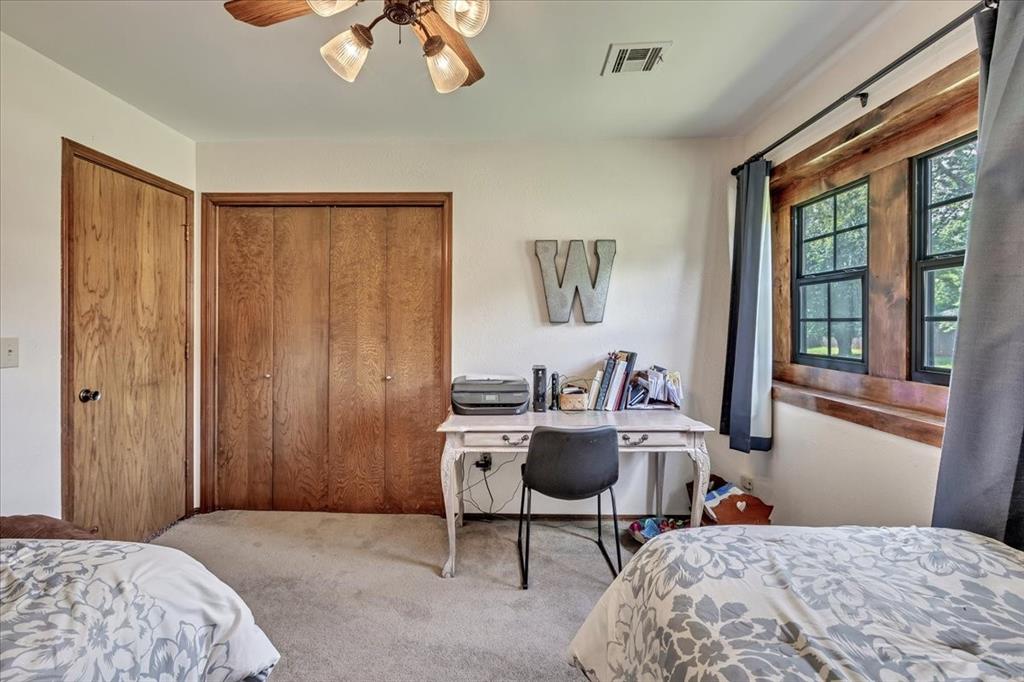 1007 Mockingbird Lane