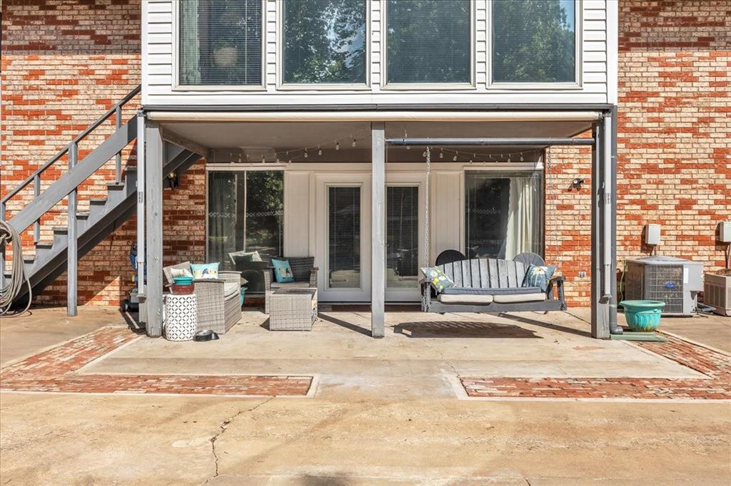 1007 Mockingbird Lane