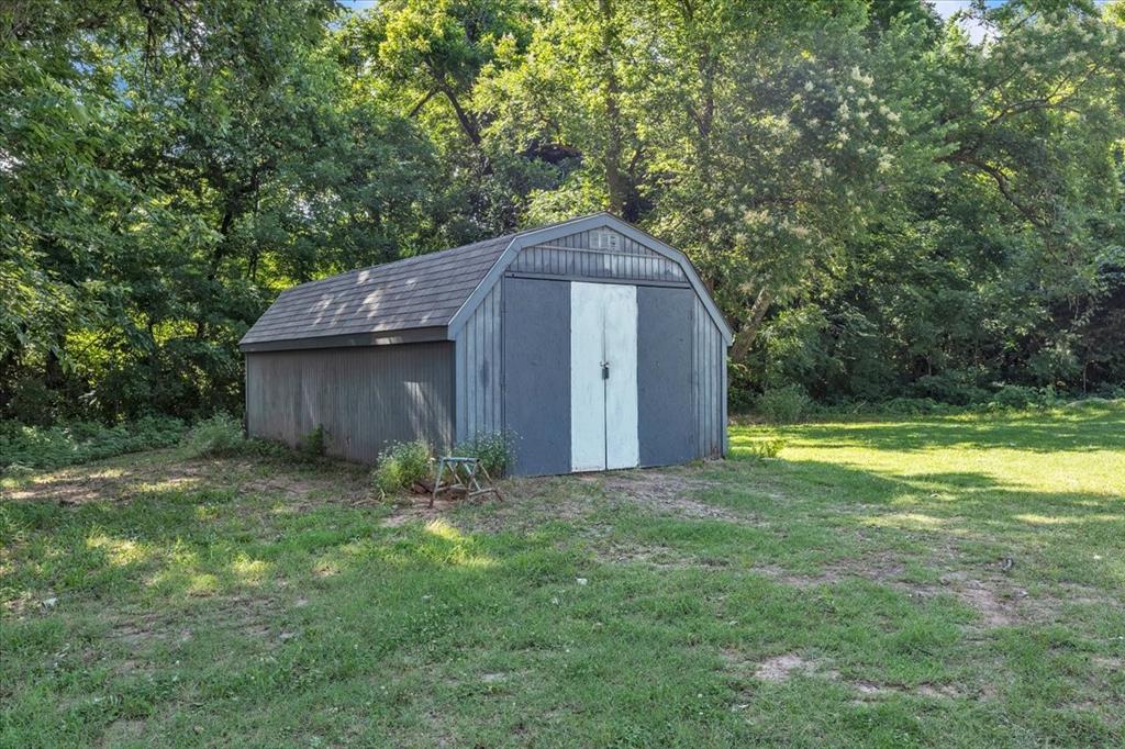 1007 Mockingbird Lane