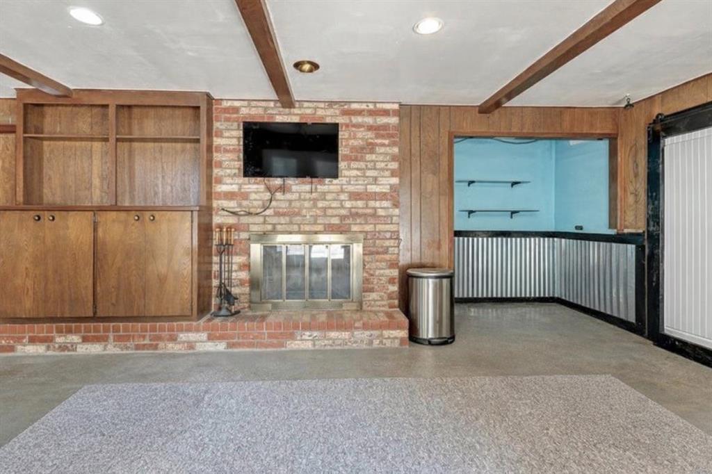 1007 Mockingbird Lane