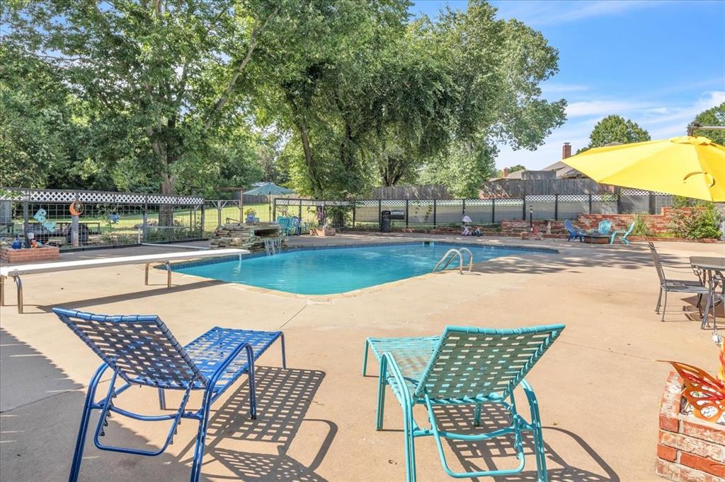 1007 Mockingbird Lane