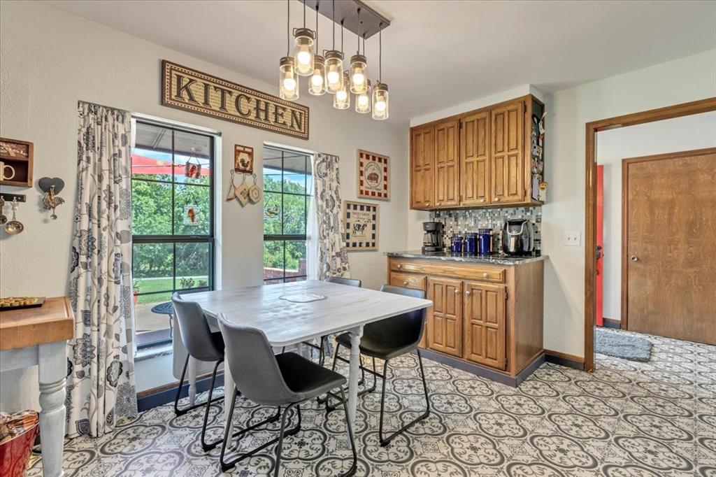 1007 Mockingbird Lane