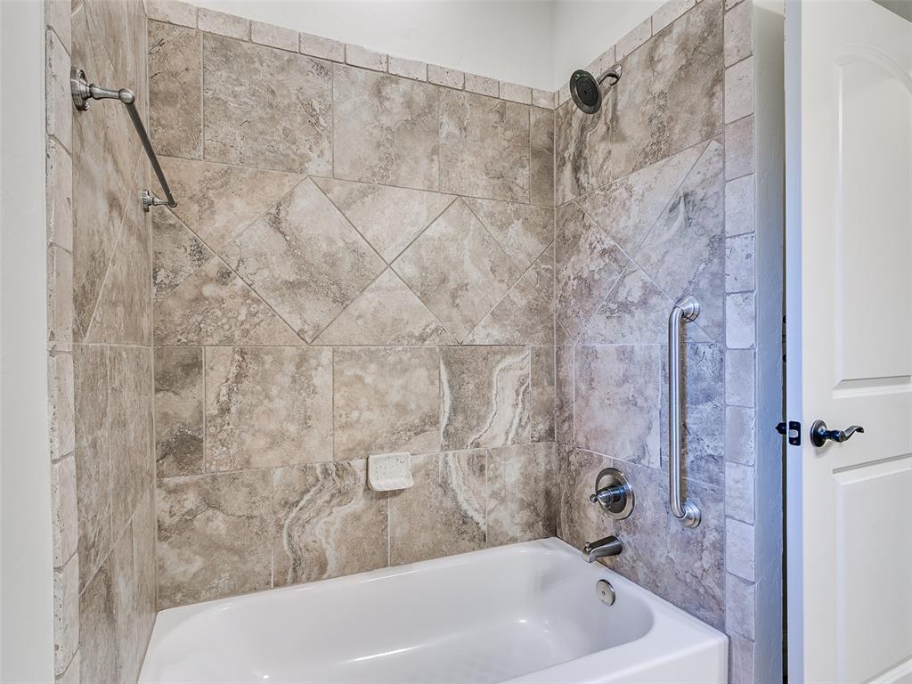 5612 NW 126th Street