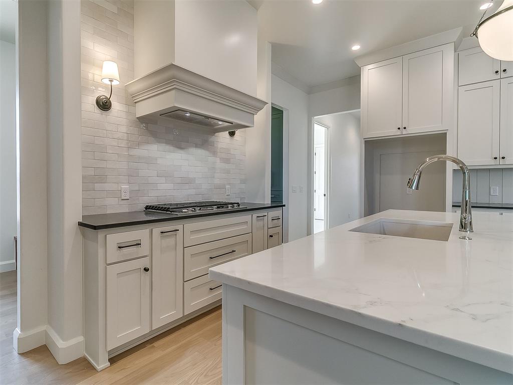 3200 Gold Finch Drive