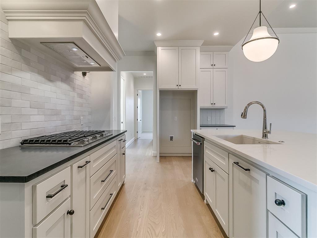 3200 Gold Finch Drive