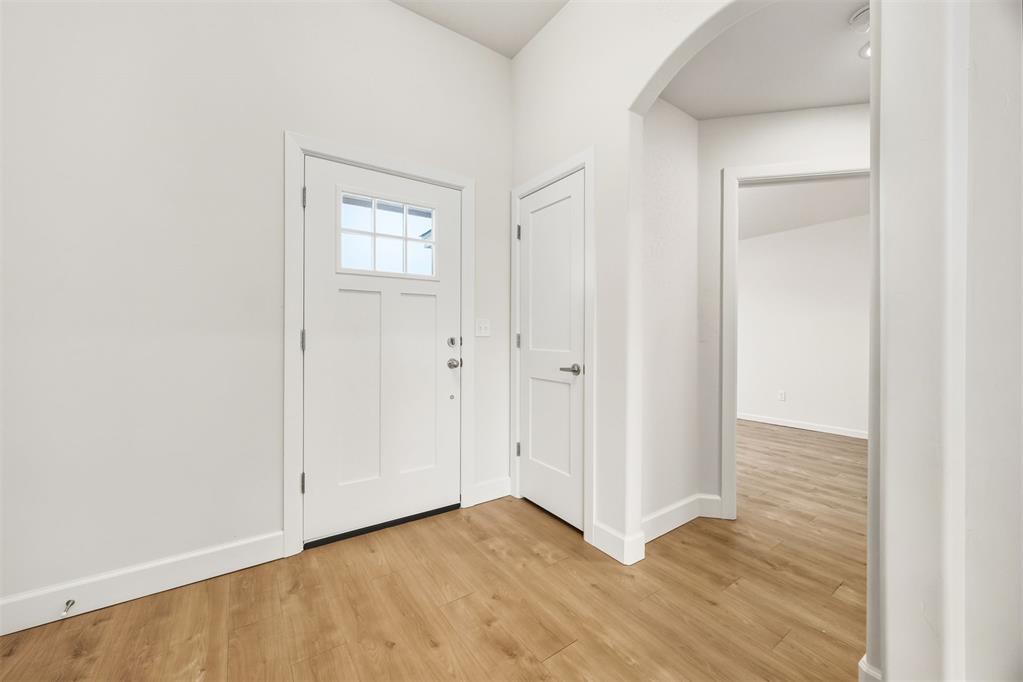 2316 Los Angeles Avenue