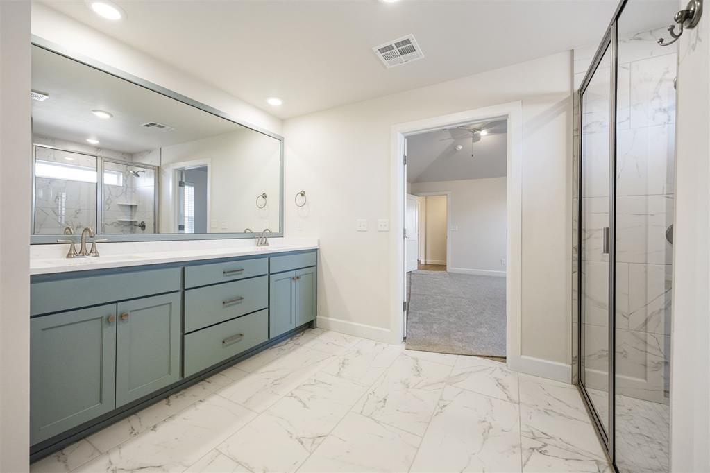 2316 Los Angeles Avenue