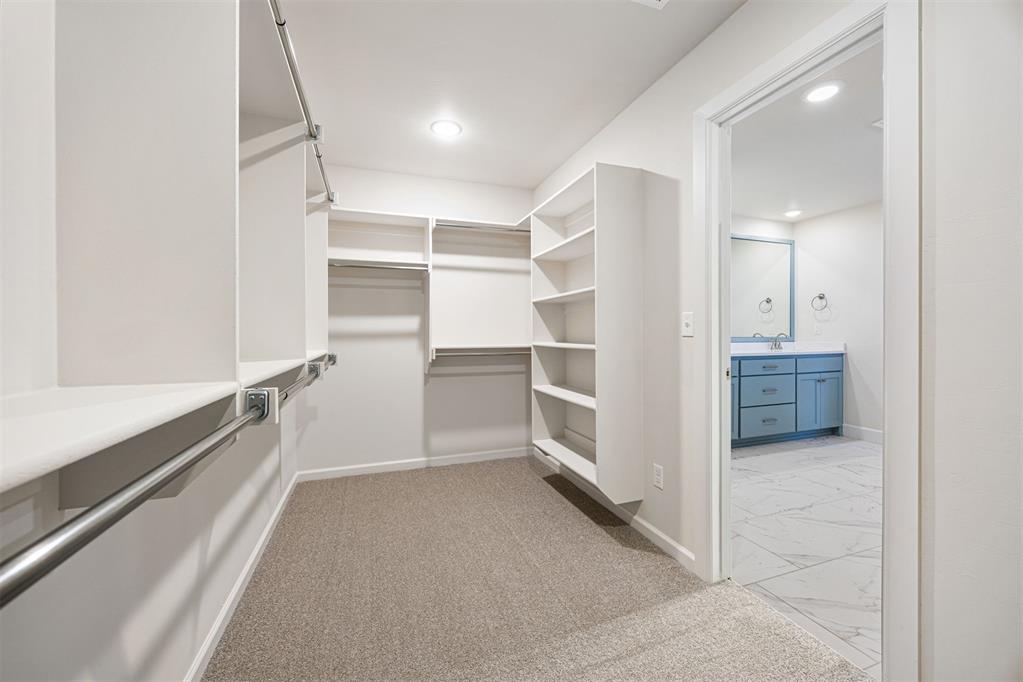 2316 Los Angeles Avenue