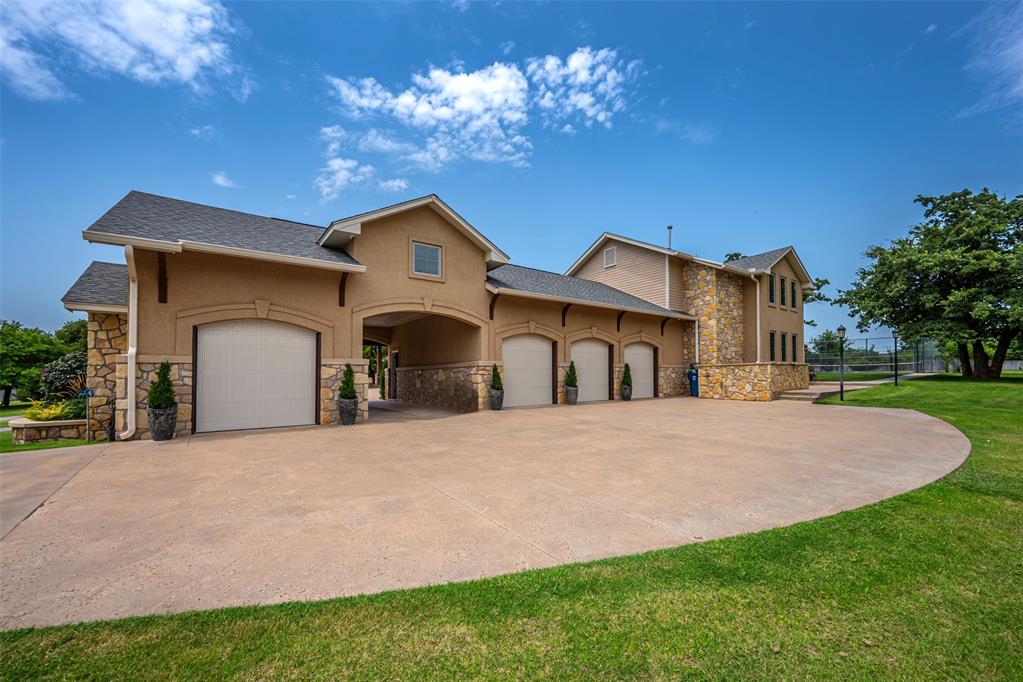 1701 Woodhill Road