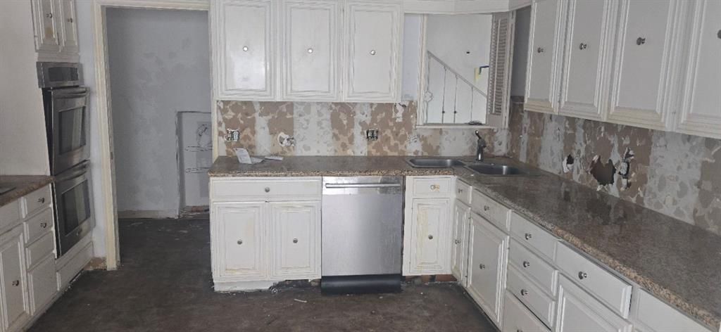 6341 Glenbrook Court